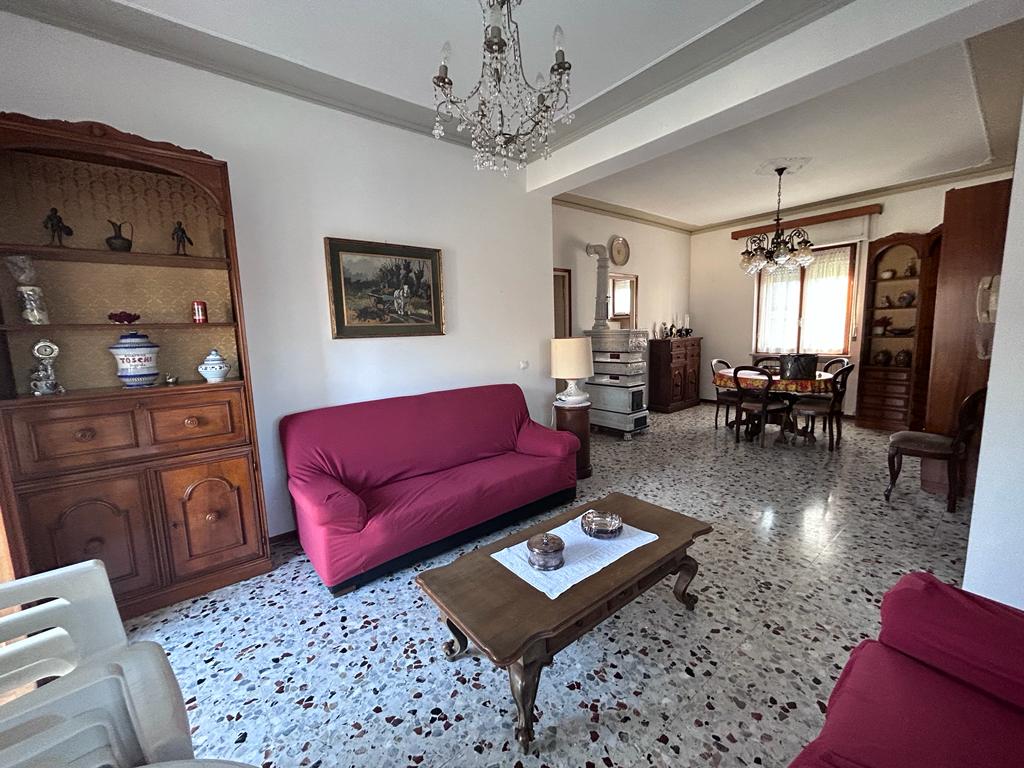 Appartamento in vendita a Travo, 5 locali, prezzo € 120.000 | PortaleAgenzieImmobiliari.it