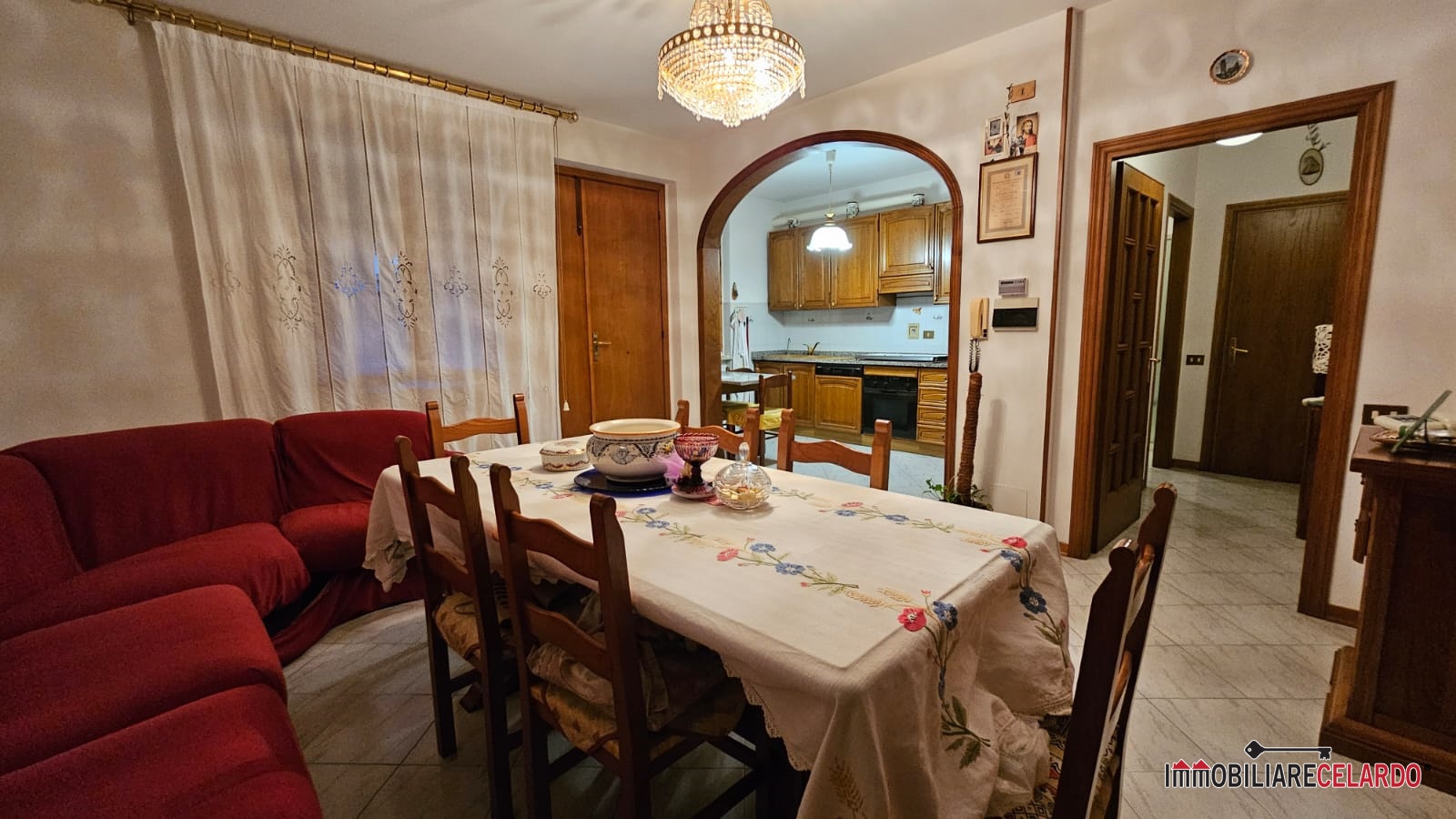 Appartamento in vendita a Colle di Val d'Elsa, 4 locali, prezzo € 215.000 | PortaleAgenzieImmobiliari.it