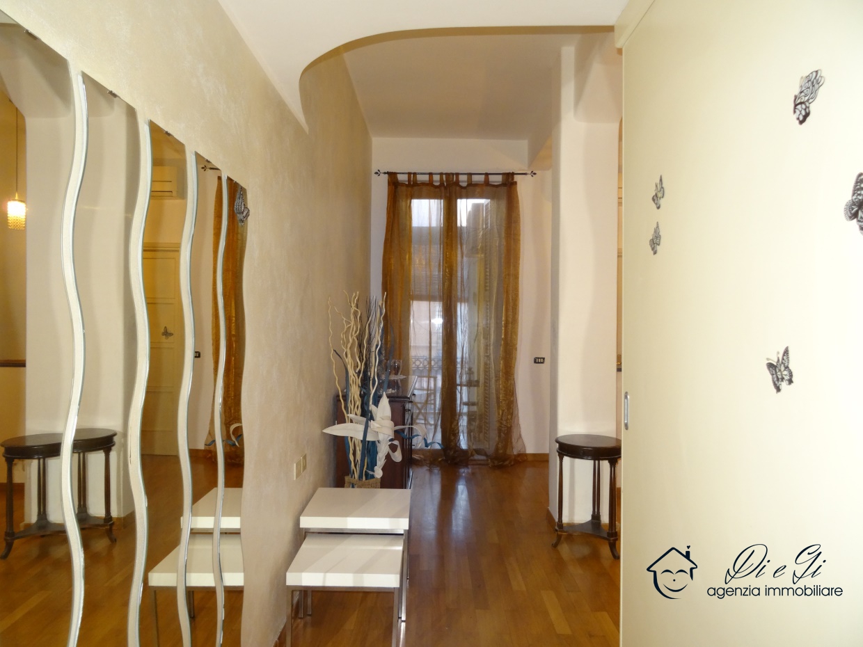 Appartamento in vendita a Albenga, 3 locali, prezzo € 122.000 | PortaleAgenzieImmobiliari.it