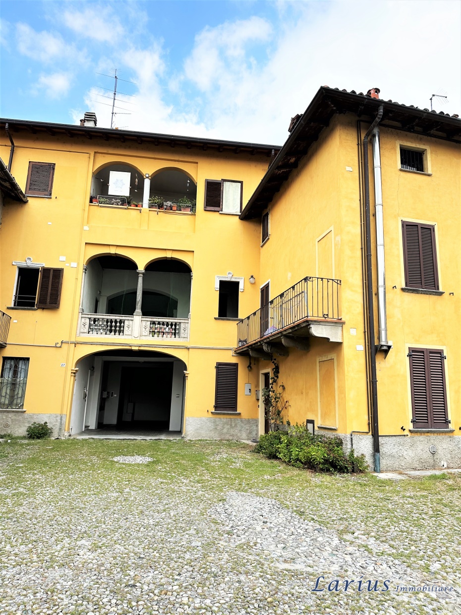 Appartamento in vendita a Pusiano, 2 locali, prezzo € 107.000 | PortaleAgenzieImmobiliari.it