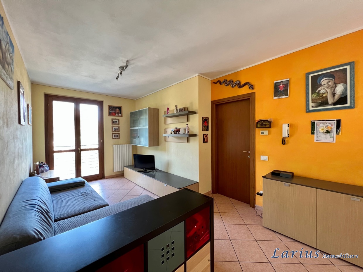 Appartamento in vendita a Asso, 3 locali, prezzo € 92.000 | PortaleAgenzieImmobiliari.it