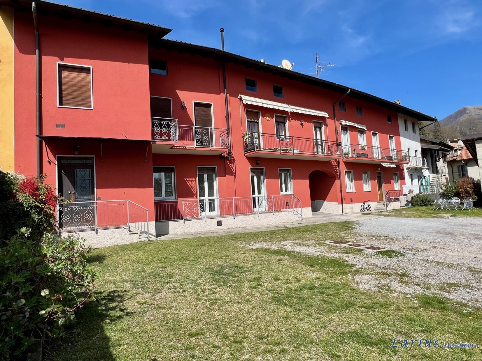 Appartamento in vendita a Longone al Segrino, 3 locali, prezzo € 115.000 | PortaleAgenzieImmobiliari.it