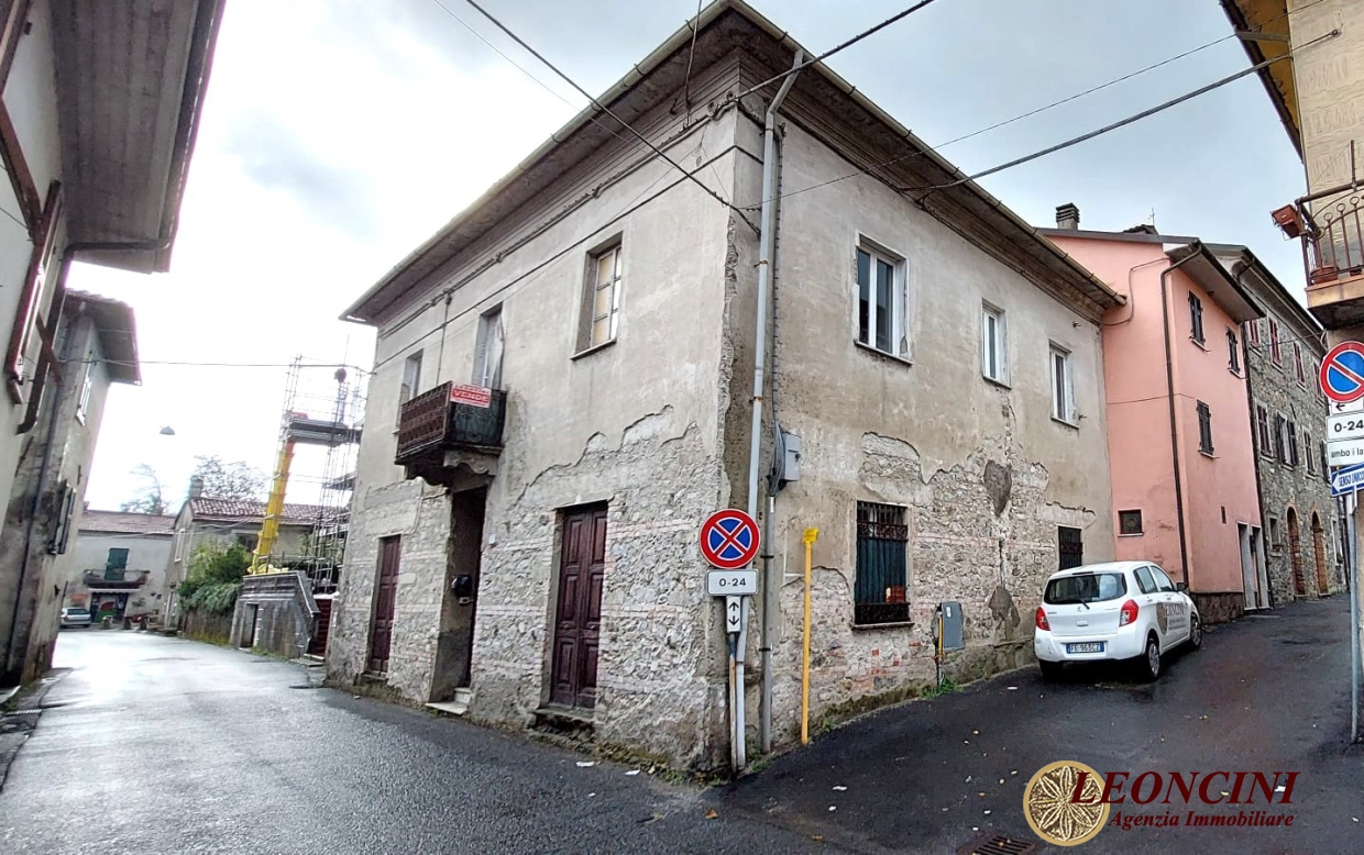 Rustico / Casale in vendita a Tresana, 4 locali, prezzo € 45.000 | PortaleAgenzieImmobiliari.it