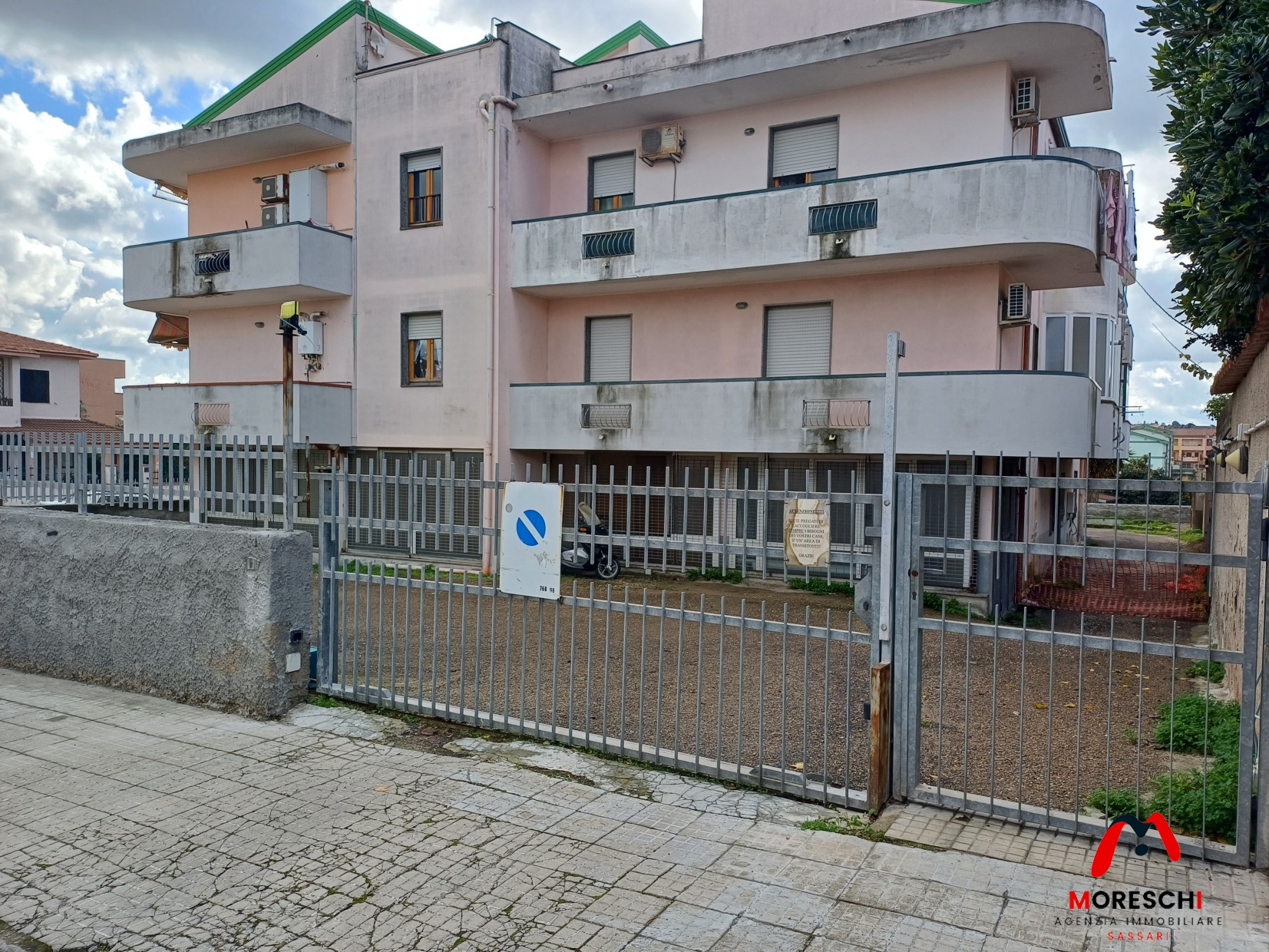 Negozio / Locale in vendita a Sassari, 4 locali, prezzo € 120.000 | PortaleAgenzieImmobiliari.it