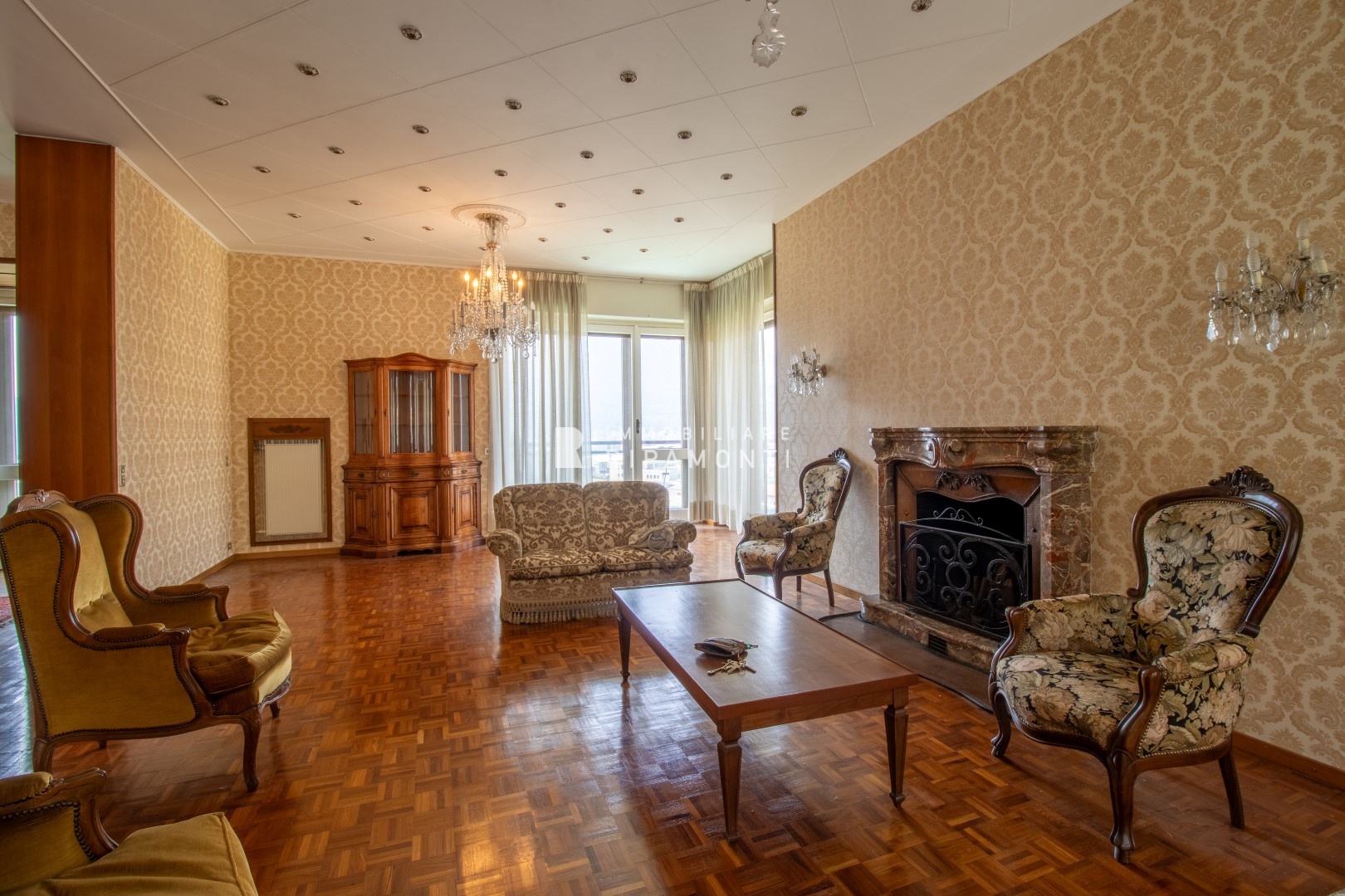 Villa in vendita a Lecco, 10 locali, prezzo € 400.000 | PortaleAgenzieImmobiliari.it