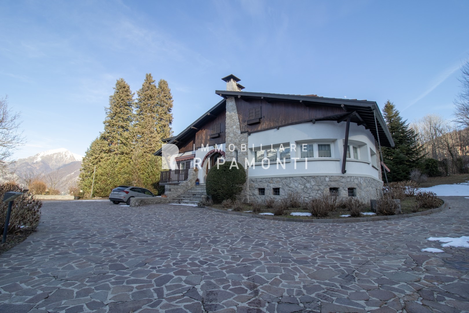 Villa in vendita a Cremeno, 10 locali, prezzo € 610.000 | PortaleAgenzieImmobiliari.it