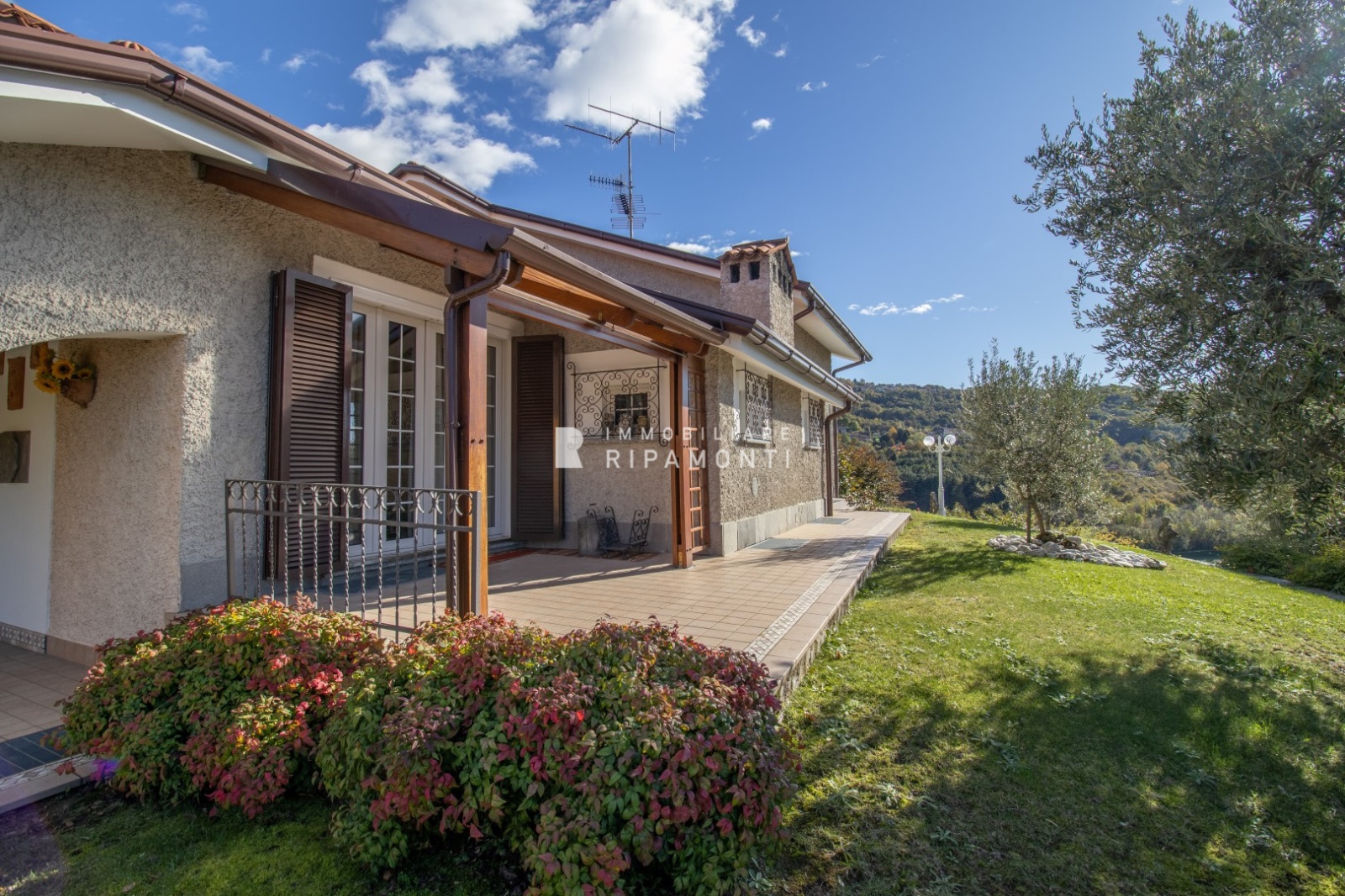 Villa in vendita a Ello, 6 locali, prezzo € 690.000 | PortaleAgenzieImmobiliari.it