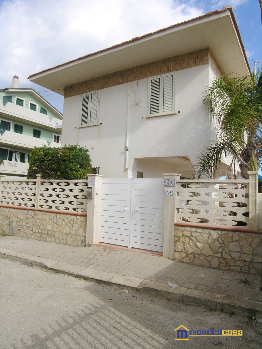 Villa in vendita a Pachino, 6 locali, Trattative riservate | PortaleAgenzieImmobiliari.it