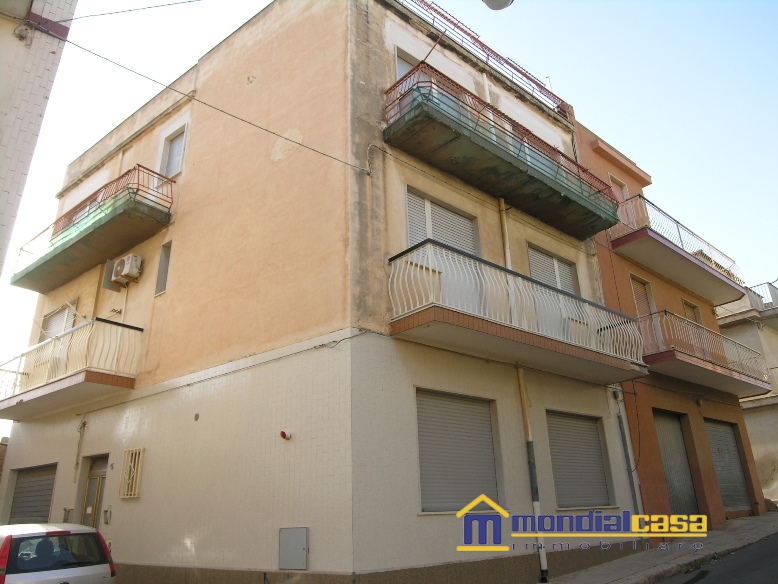Appartamento in vendita a Pachino, 4 locali, prezzo € 85.000 | PortaleAgenzieImmobiliari.it