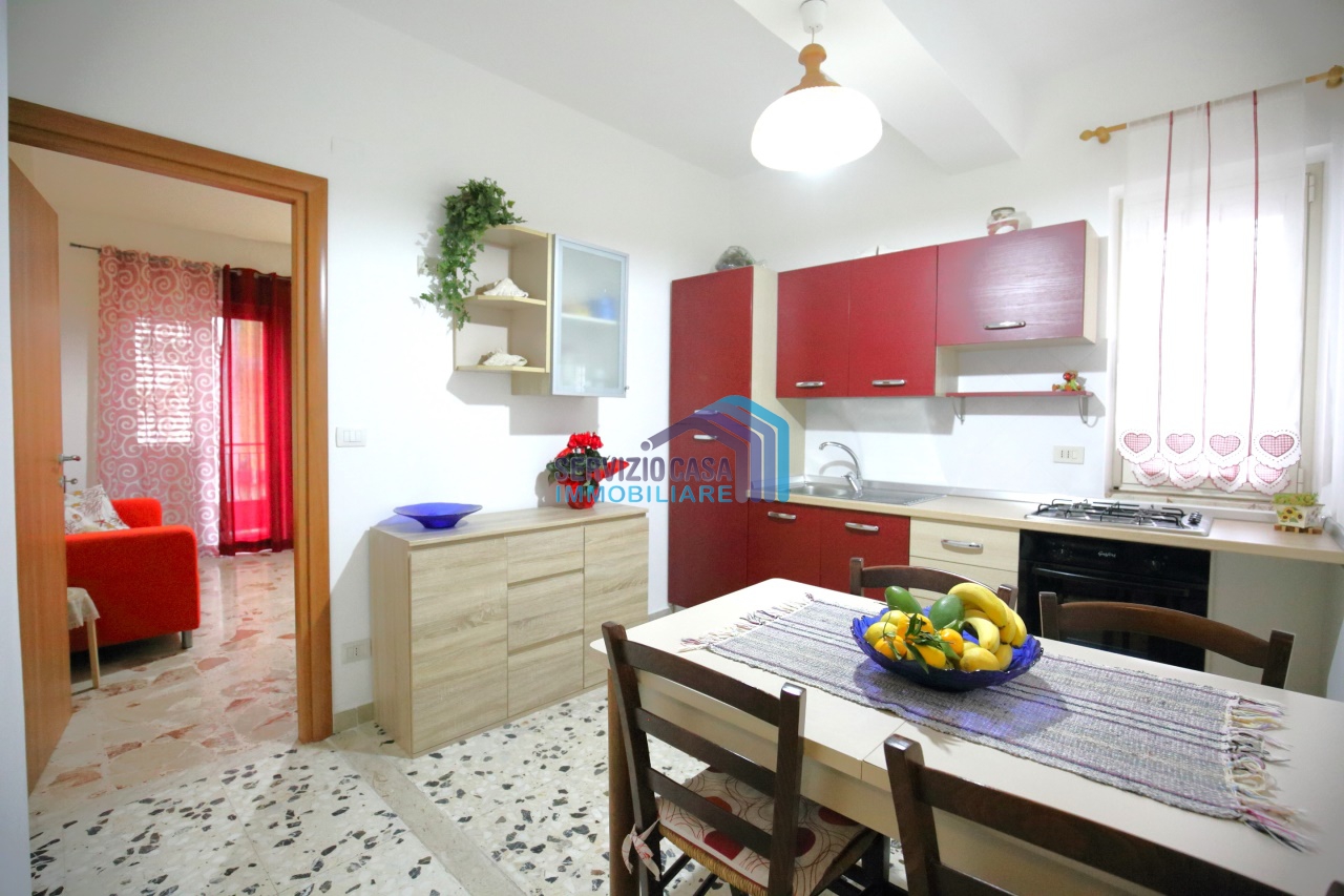Appartamento in vendita a Sant'Alessio Siculo, 4 locali, prezzo € 130.000 | PortaleAgenzieImmobiliari.it