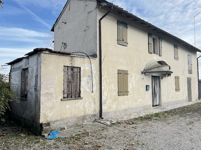 Rustico / Casale in vendita a Motta di Livenza, 8 locali, prezzo € 65.000 | PortaleAgenzieImmobiliari.it