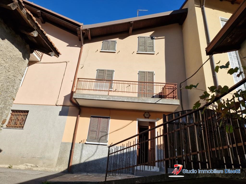 Rustico / Casale in vendita a Edolo, 5 locali, prezzo € 69.000 | PortaleAgenzieImmobiliari.it