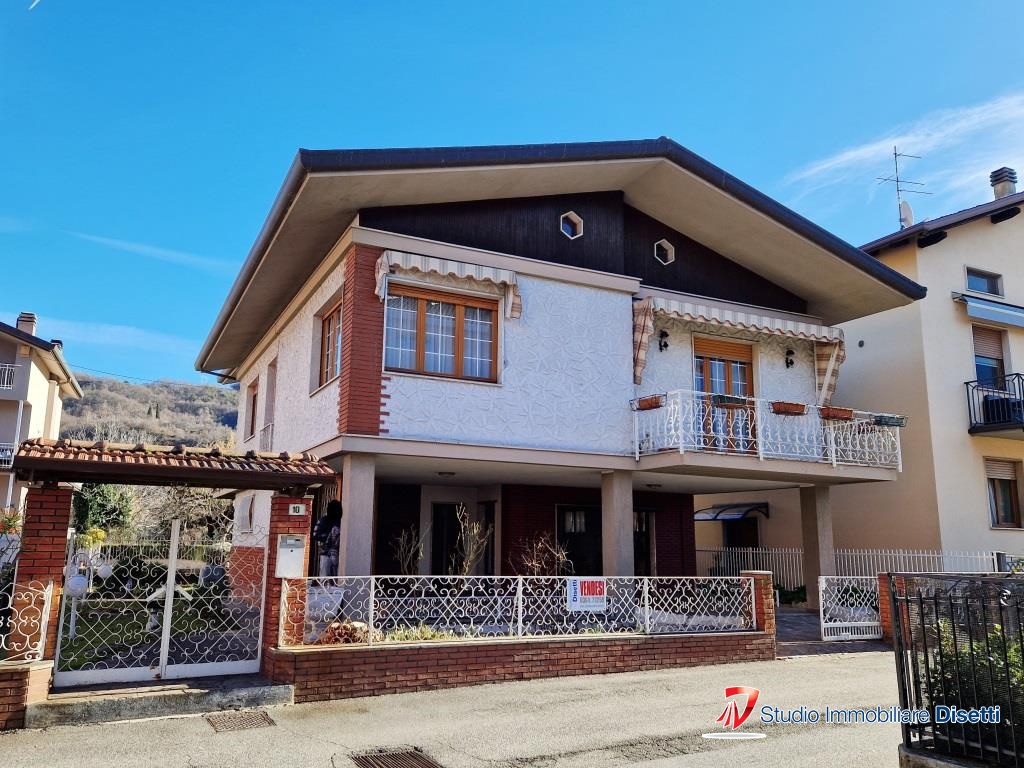 Villa in vendita a Cividate Camuno, 5 locali, prezzo € 299.000 | PortaleAgenzieImmobiliari.it