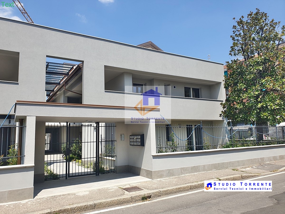 Appartamento in vendita a Cormano, 4 locali, prezzo € 395.000 | PortaleAgenzieImmobiliari.it
