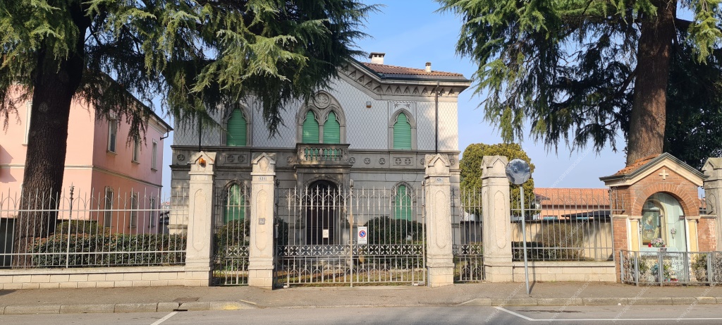 Villa in vendita a Belgioioso, 8 locali, prezzo € 580.000 | PortaleAgenzieImmobiliari.it