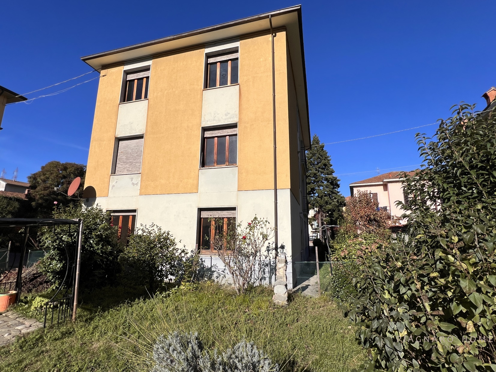 Appartamento in vendita a Pontremoli, 4 locali, prezzo € 73.000 | PortaleAgenzieImmobiliari.it