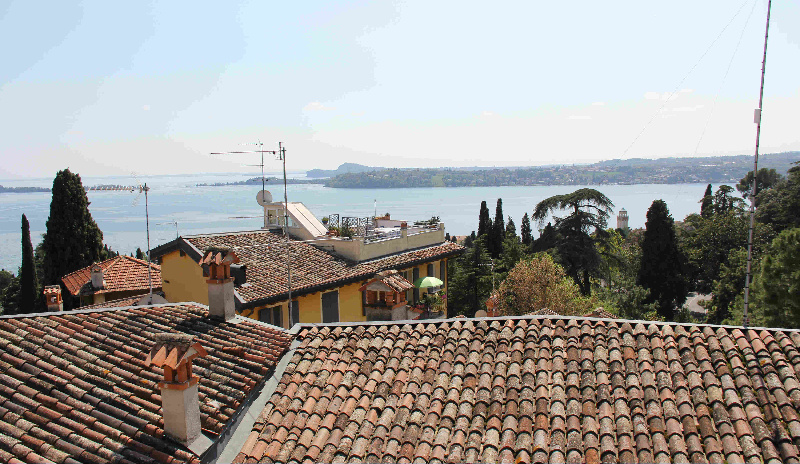Appartamento in affitto a Gardone Riviera, 3 locali, prezzo € 1.750 | PortaleAgenzieImmobiliari.it