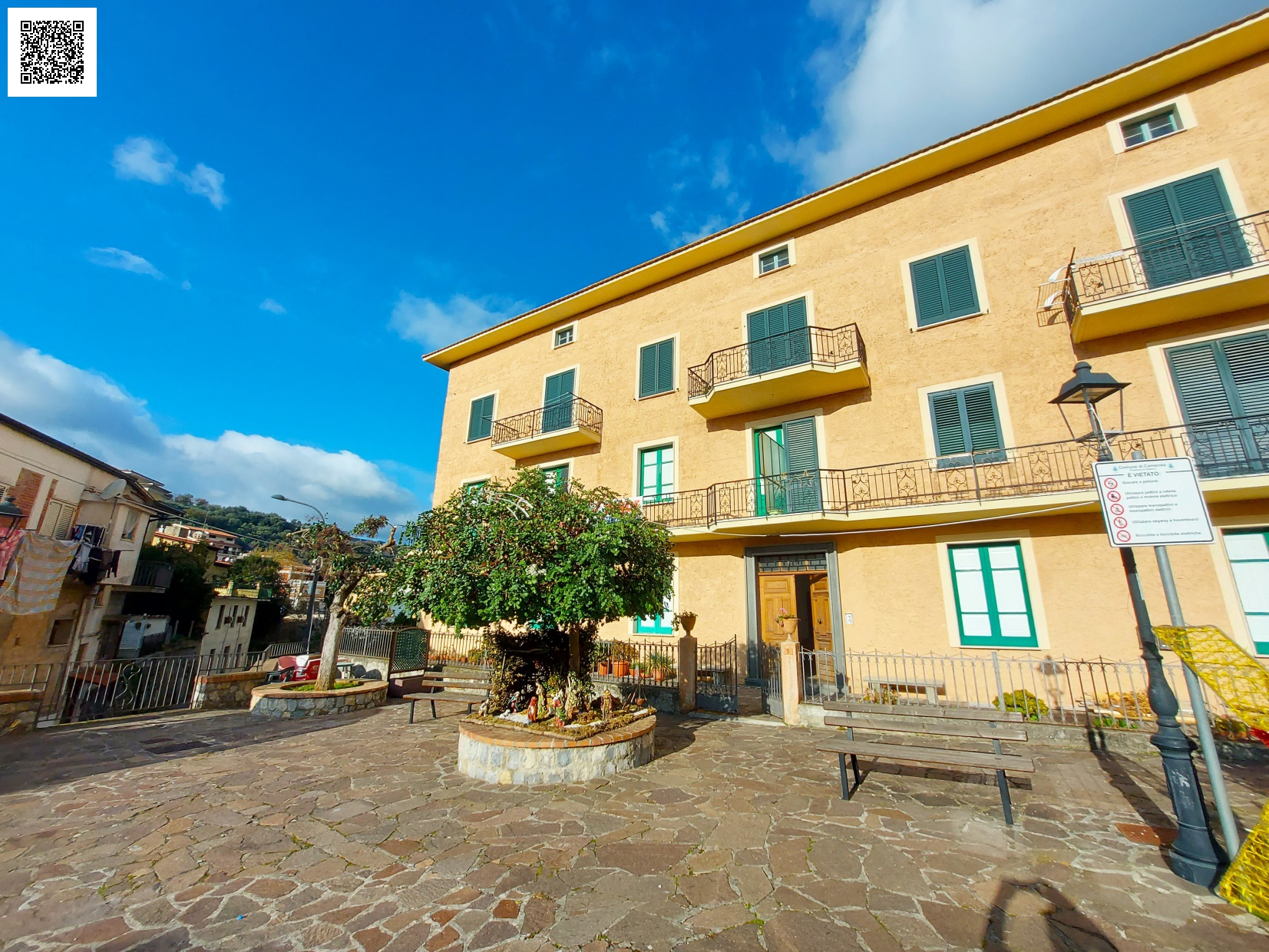 Palazzo / Stabile in vendita a Camerota, 9 locali, prezzo € 430.000 | PortaleAgenzieImmobiliari.it