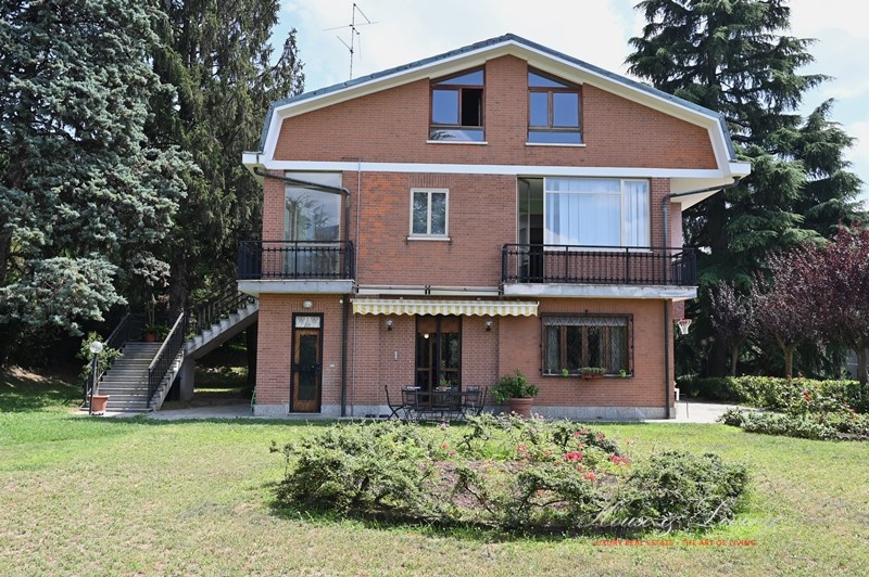 Villa in vendita a Torino, 15 locali, prezzo € 1.290.000 | PortaleAgenzieImmobiliari.it