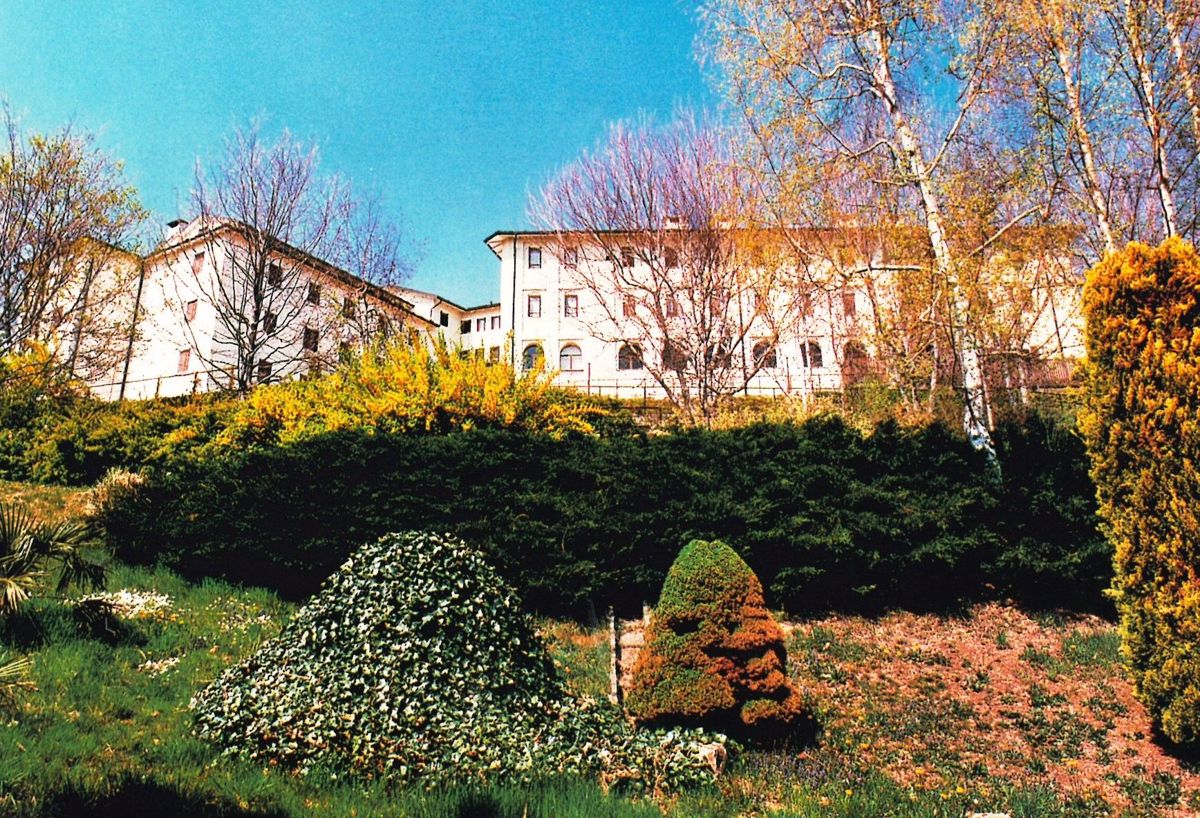 Palazzo / Stabile in vendita a Castelnuovo Nigra, 9999 locali, prezzo € 1.350.000 | PortaleAgenzieImmobiliari.it
