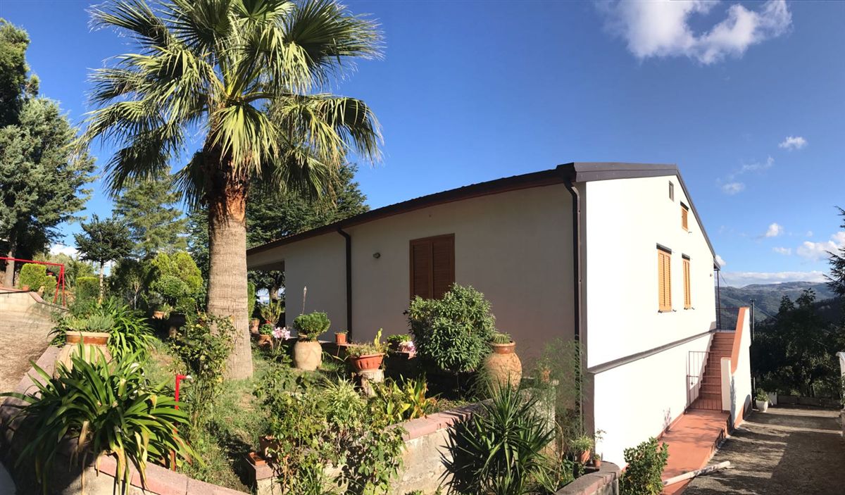 Villa in vendita a Librizzi, 5 locali, prezzo € 130.000 | PortaleAgenzieImmobiliari.it