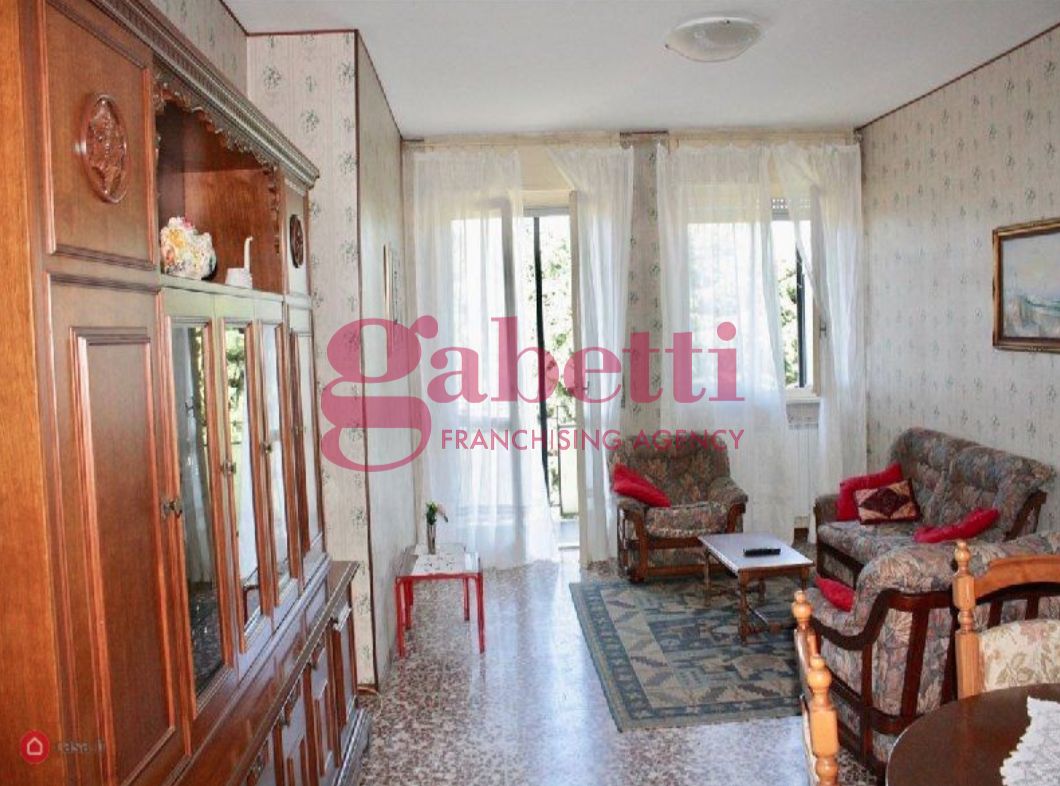 Appartamento in vendita a Varallo Pombia, 3 locali, prezzo € 55.000 | PortaleAgenzieImmobiliari.it