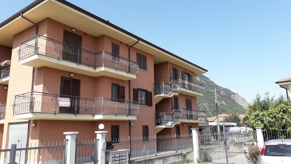 Appartamento in vendita a Sant'Ambrogio di Torino, 4 locali, prezzo € 130.000 | PortaleAgenzieImmobiliari.it