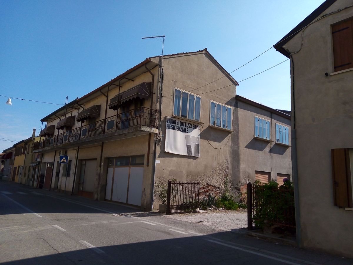 Palazzo / Stabile in vendita a Gavello, 9999 locali, prezzo € 105.000 | PortaleAgenzieImmobiliari.it