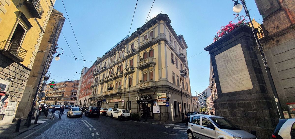 Appartamento in vendita a Portici, 4 locali, prezzo € 245.000 | CambioCasa.it