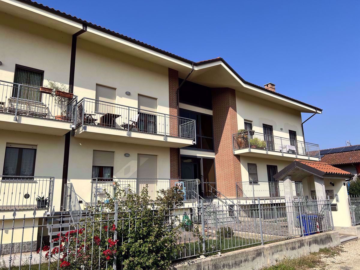 Appartamento in vendita a Poirino, 7 locali, prezzo € 200.000 | PortaleAgenzieImmobiliari.it