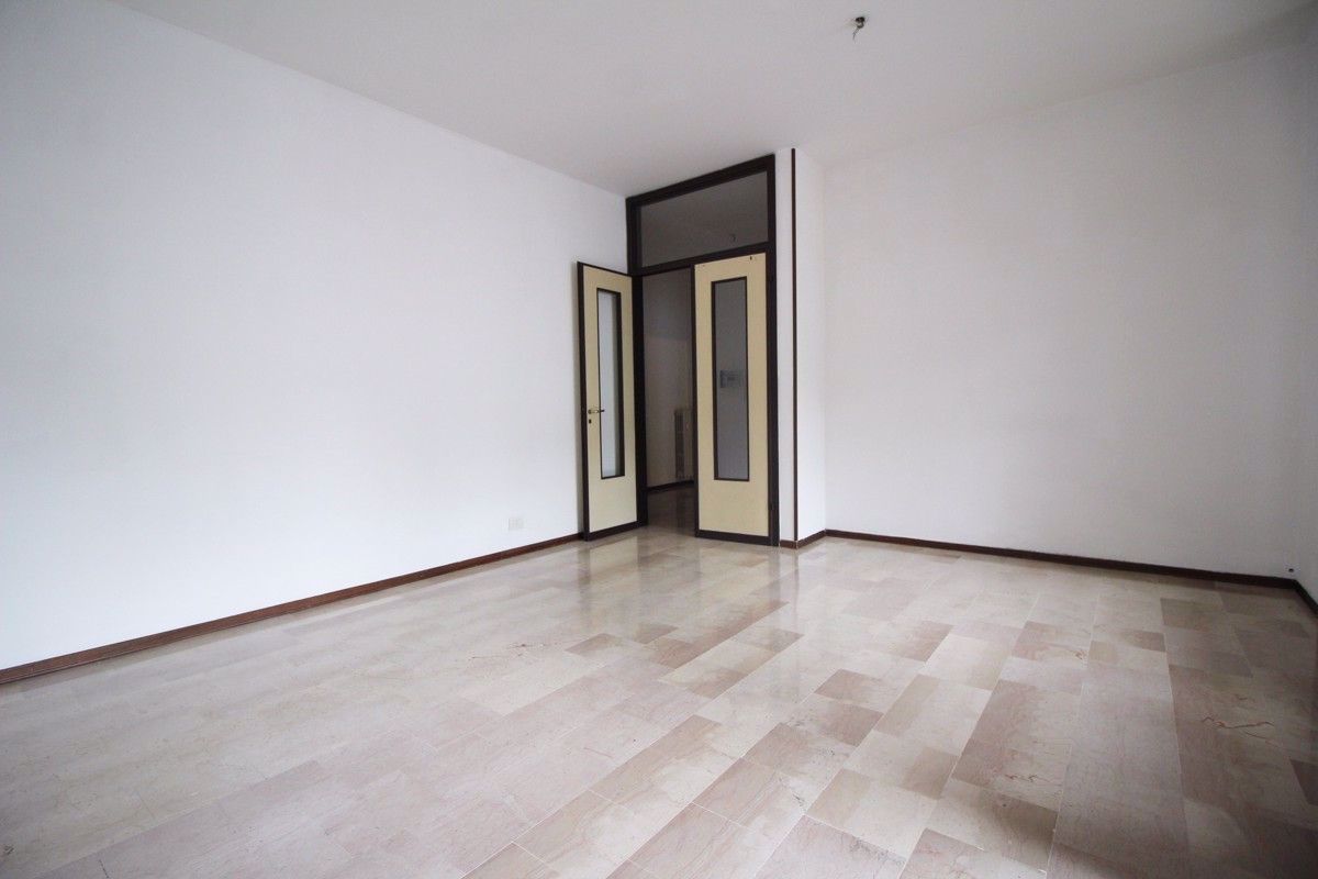 Appartamento in affitto a Arona, 3 locali, prezzo € 625 | PortaleAgenzieImmobiliari.it