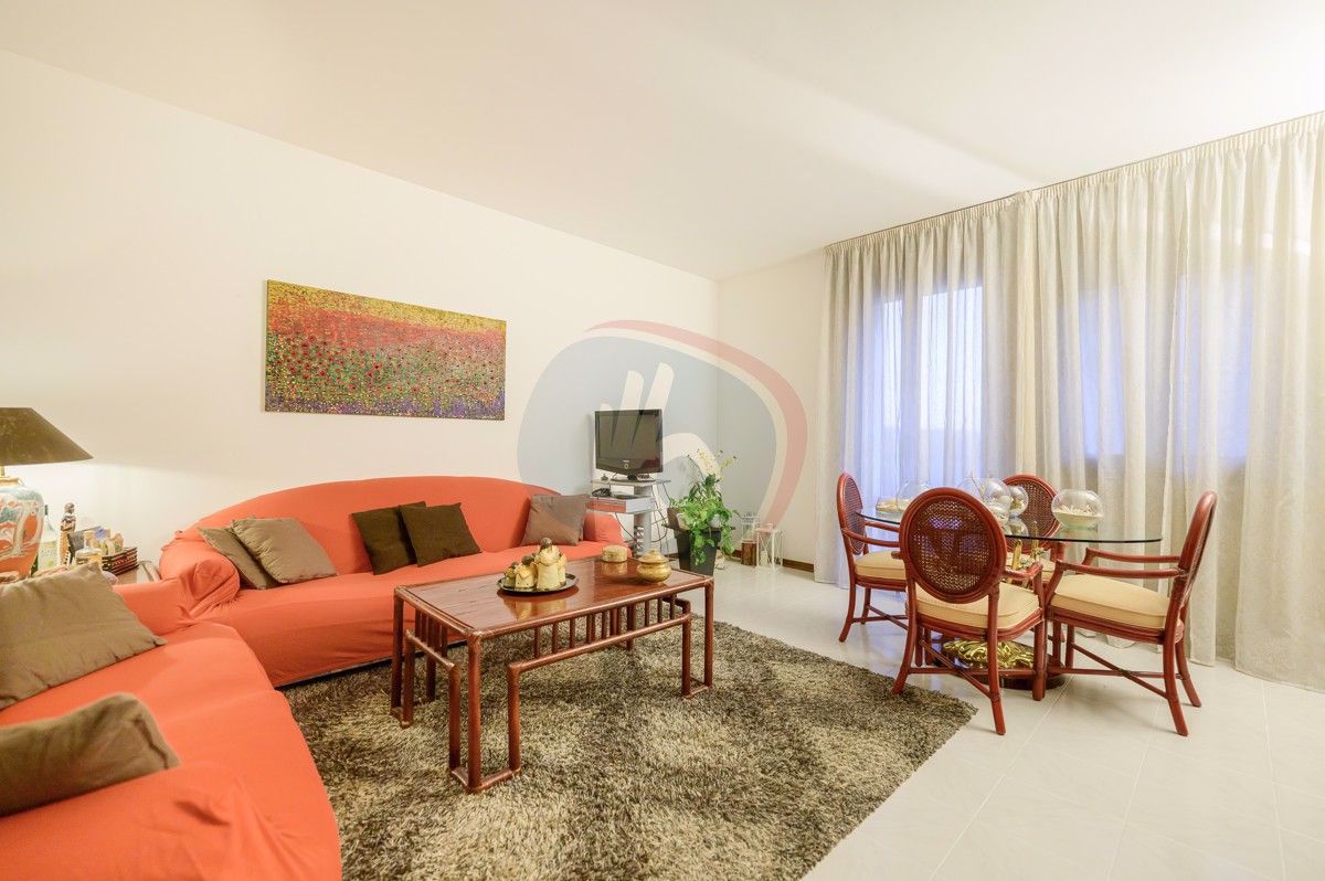 Appartamento in vendita a Cadoneghe, 5 locali, zona ni, prezzo € 125.000 | PortaleAgenzieImmobiliari.it