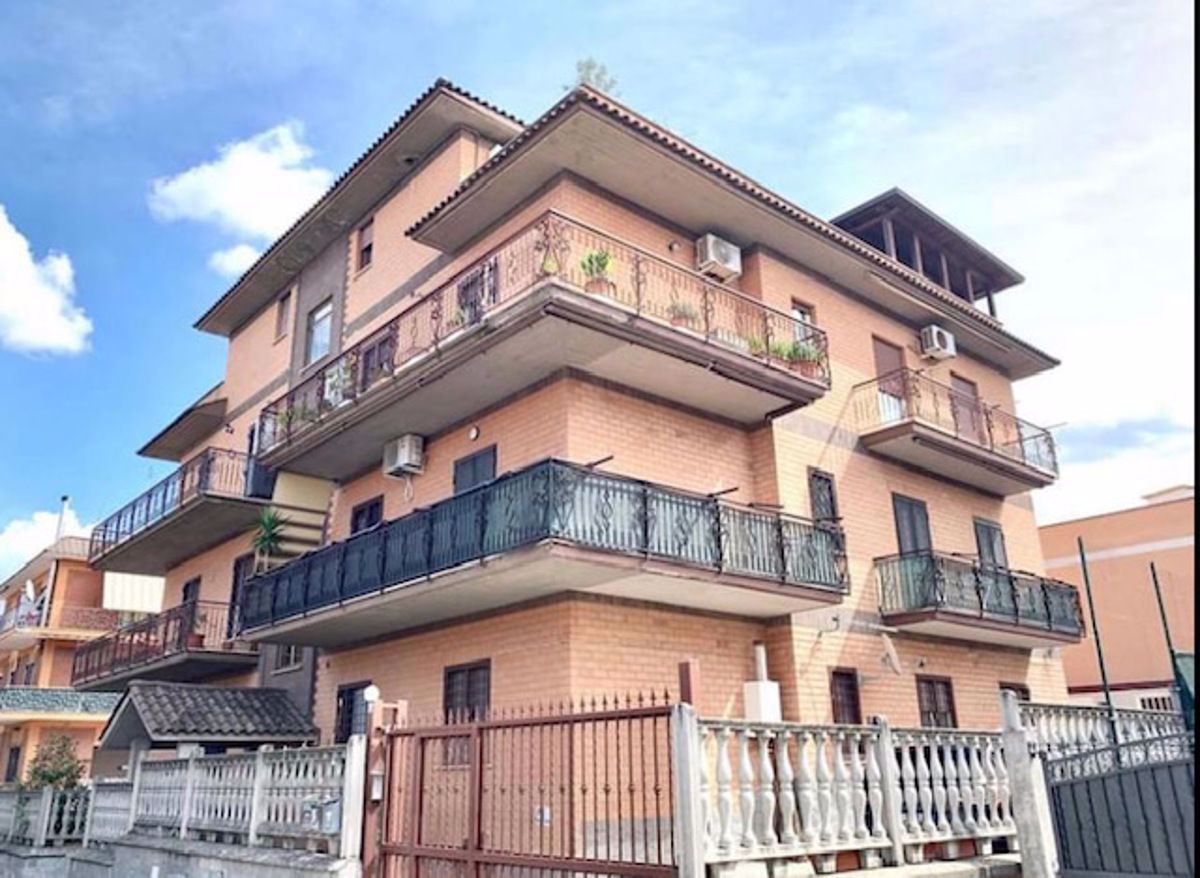 Appartamento in vendita a Fonte Nuova, 4 locali, prezzo € 185.000 | CambioCasa.it