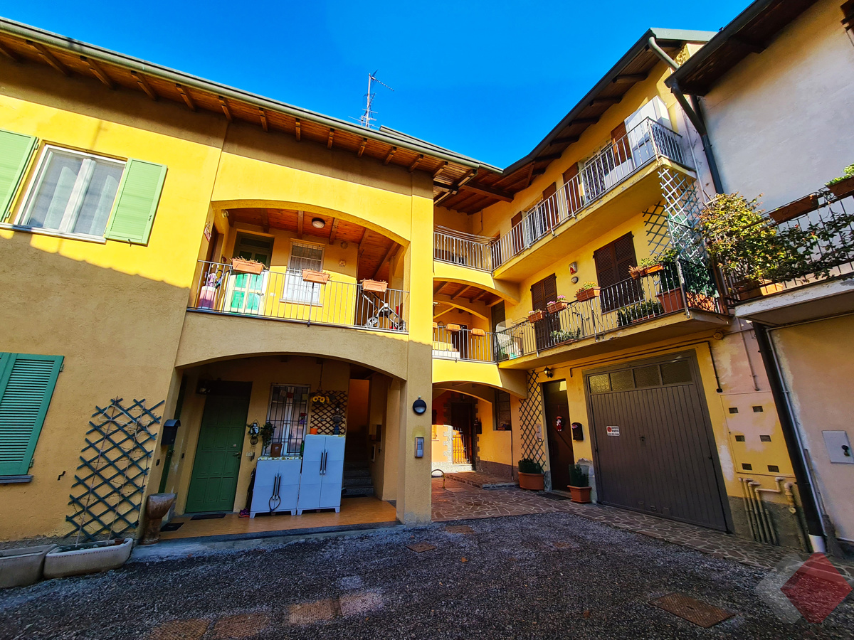 Appartamento in vendita a Cadorago, 3 locali, prezzo € 88.000 | CambioCasa.it