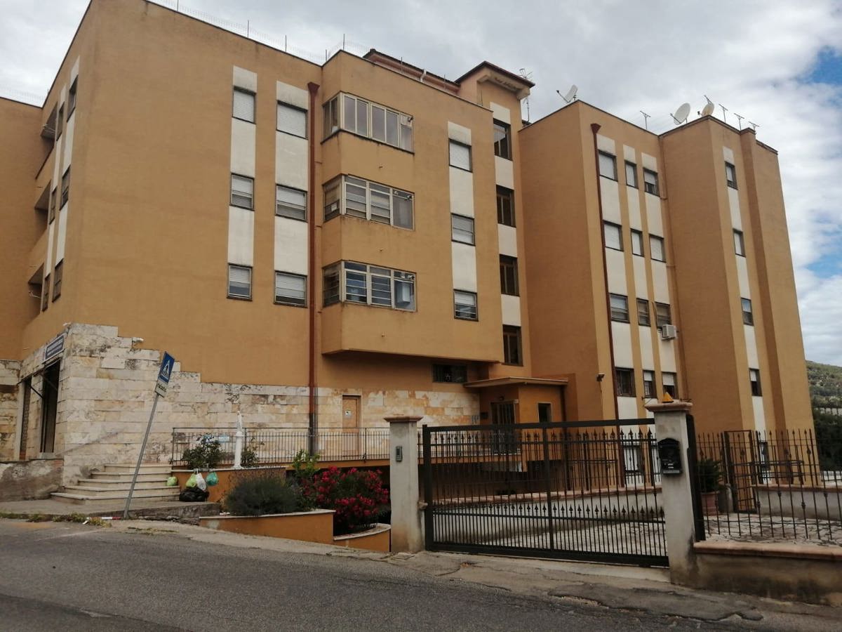 Appartamento in vendita a Sezze, 4 locali, prezzo € 135.000 | CambioCasa.it