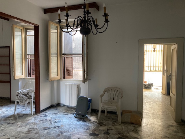 Appartamento in vendita a Brindisi, 3 locali, zona uccini, prezzo € 70.000 | PortaleAgenzieImmobiliari.it