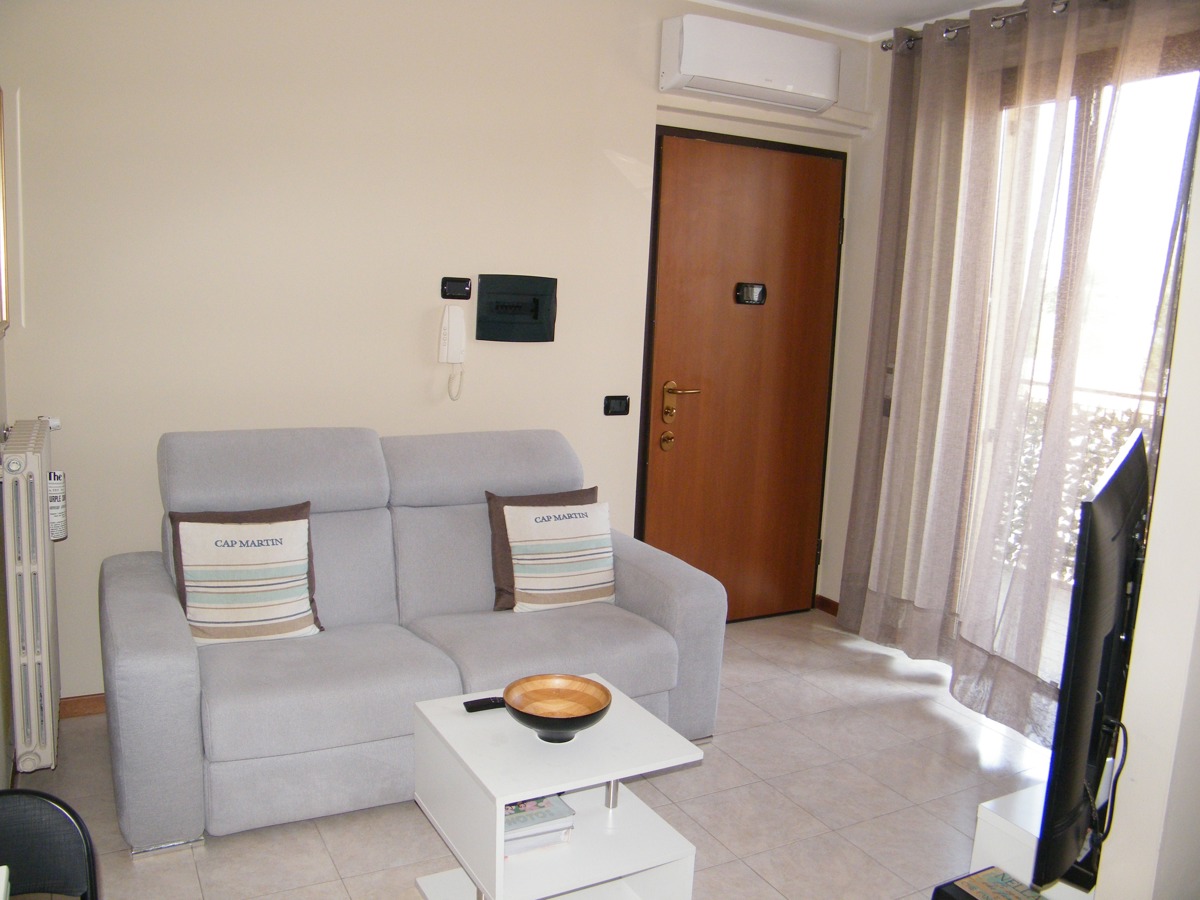 Appartamento in vendita a Varallo Pombia, 2 locali, prezzo € 70.000 | PortaleAgenzieImmobiliari.it