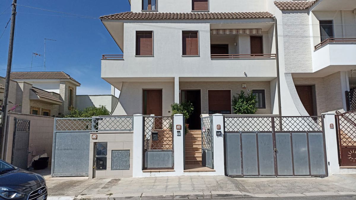 Appartamento in vendita a Maruggio, 4 locali, prezzo € 149.000 | PortaleAgenzieImmobiliari.it