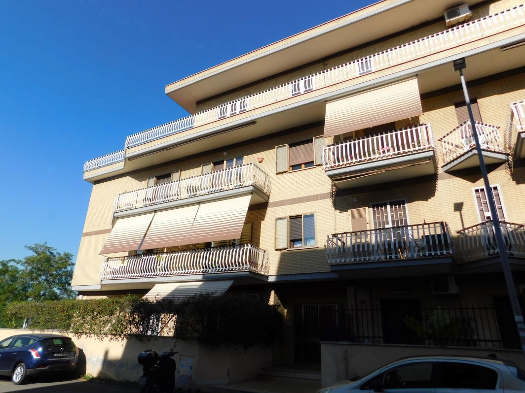 Appartamento in vendita a Roma, 3 locali, prezzo € 225.000 | CambioCasa.it