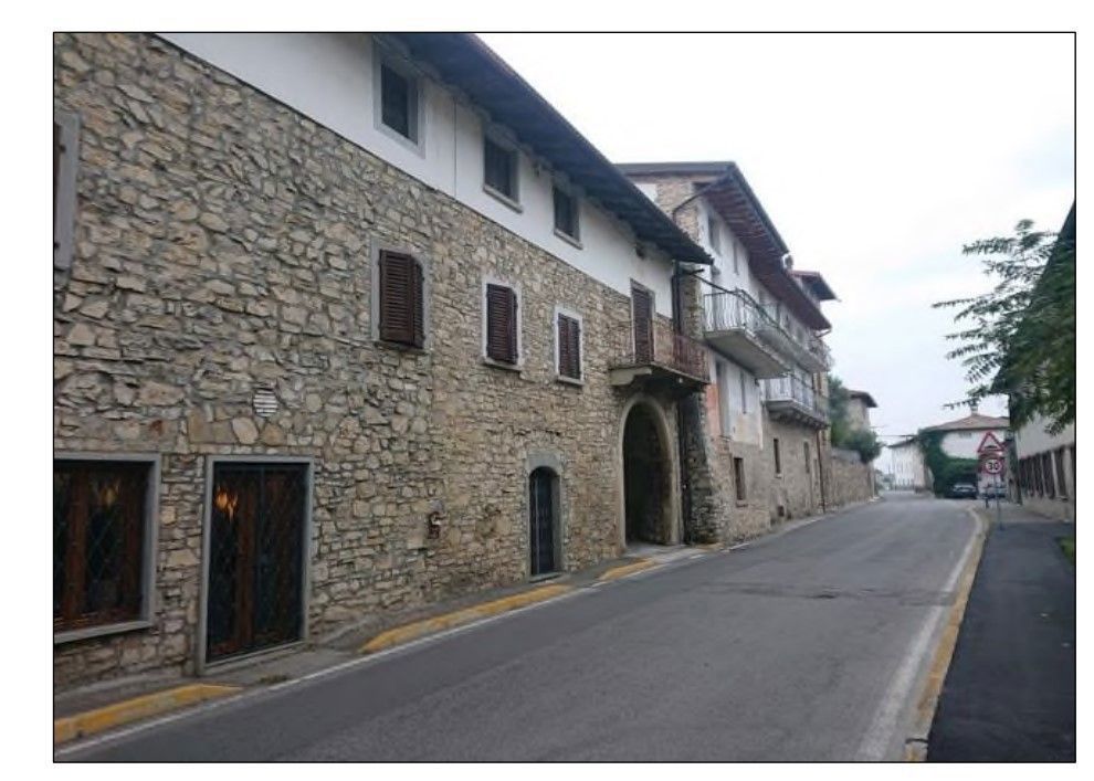 Negozio / Locale in affitto a Carobbio degli Angeli, 9999 locali, Trattative riservate | PortaleAgenzieImmobiliari.it