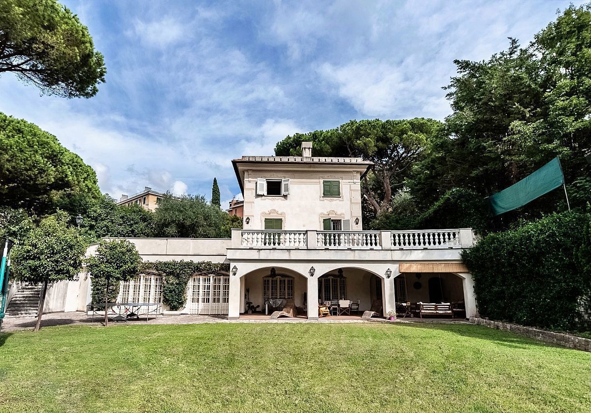 Villa in vendita a Genova, 8 locali, Trattative riservate | PortaleAgenzieImmobiliari.it