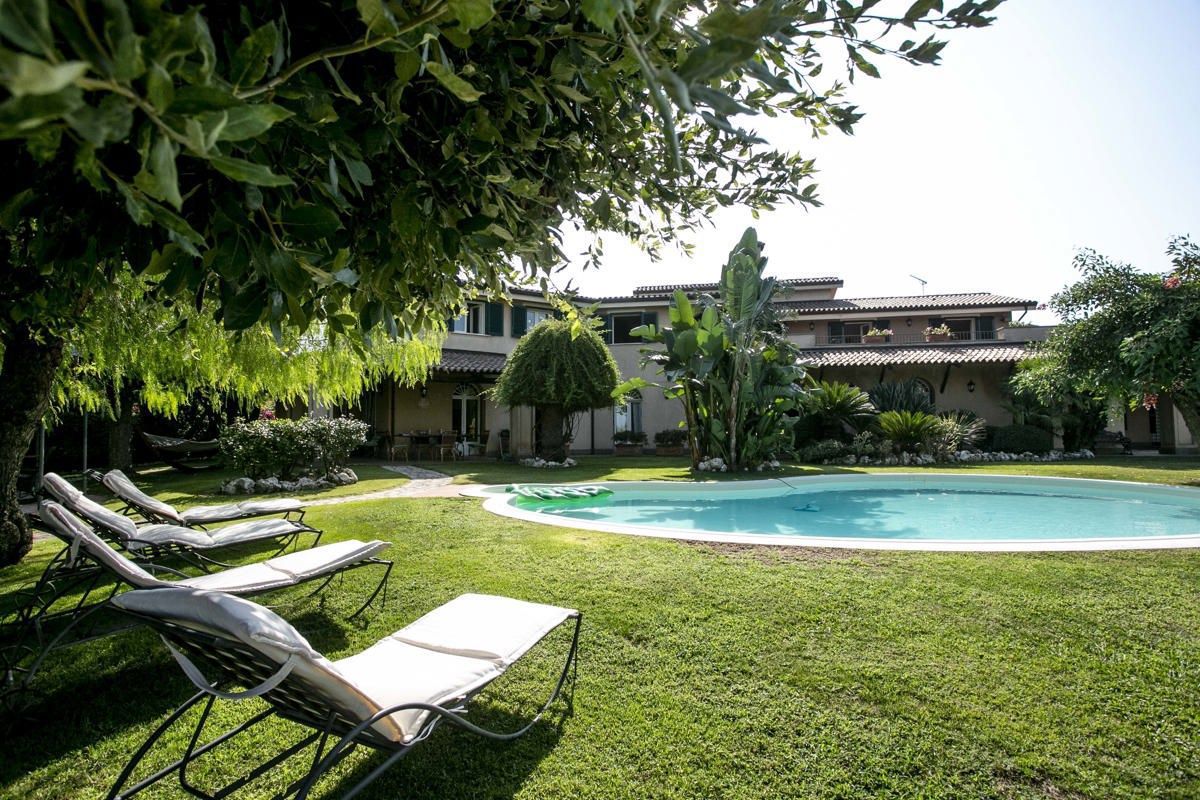 Villa in vendita a Polistena, 12 locali, prezzo € 2.200.000 | PortaleAgenzieImmobiliari.it