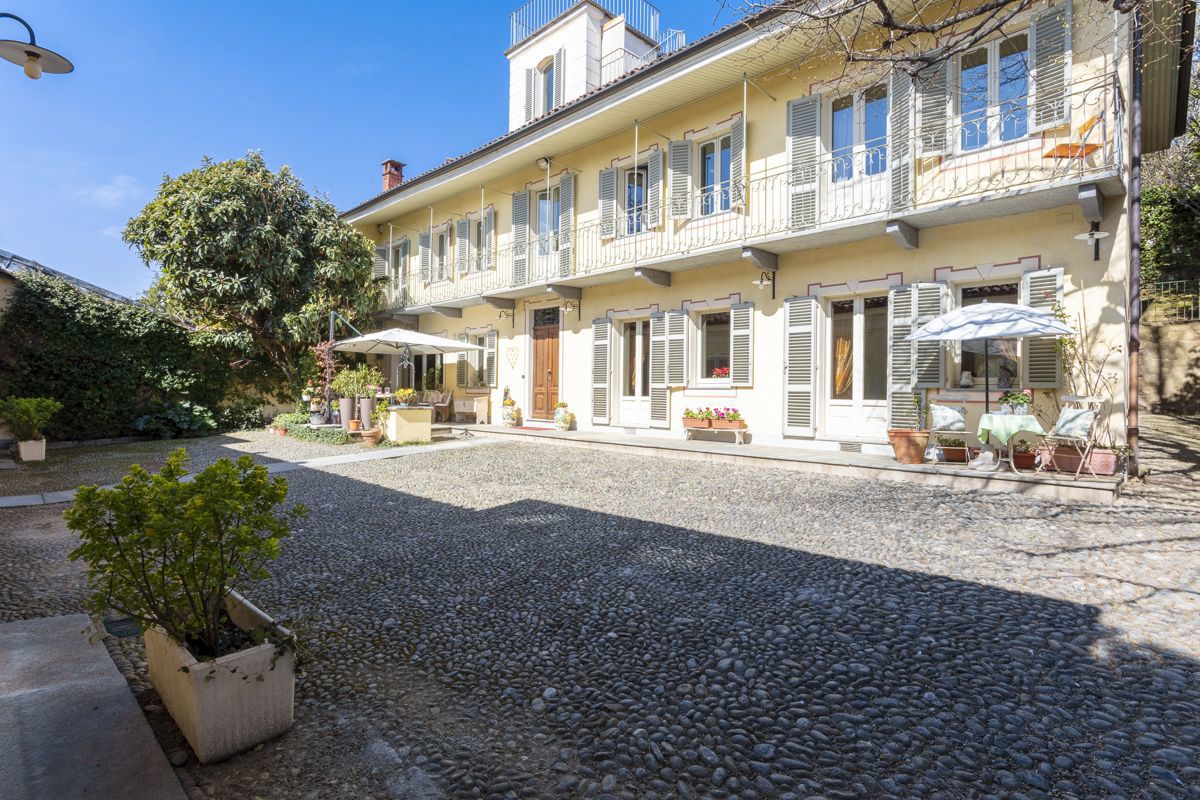 Villa in vendita a Occhieppo Superiore, 14 locali, prezzo € 1.570.000 | PortaleAgenzieImmobiliari.it