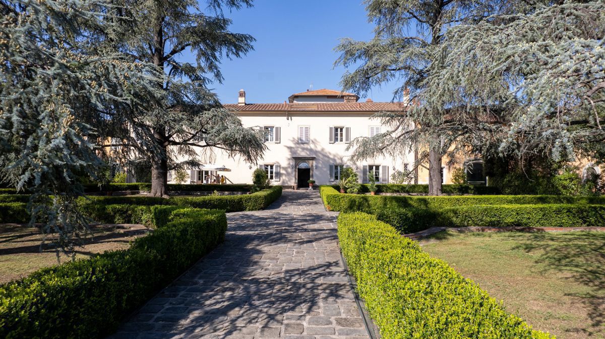 Villa in affitto a Pistoia, 25 locali, prezzo € 8.000 | PortaleAgenzieImmobiliari.it