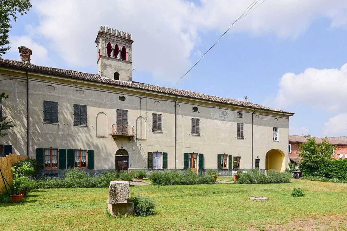 Villa Tri-Quadrifamiliare in vendita a Alessandria, 9999 locali, prezzo € 395.000 | PortaleAgenzieImmobiliari.it