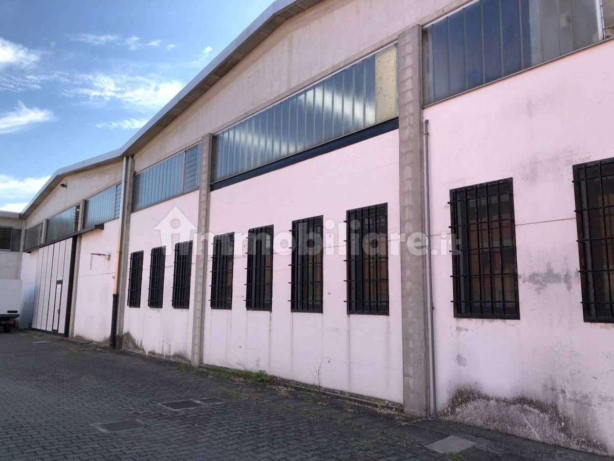 Capannone in vendita a Inzago, 9999 locali, prezzo € 387.000 | PortaleAgenzieImmobiliari.it