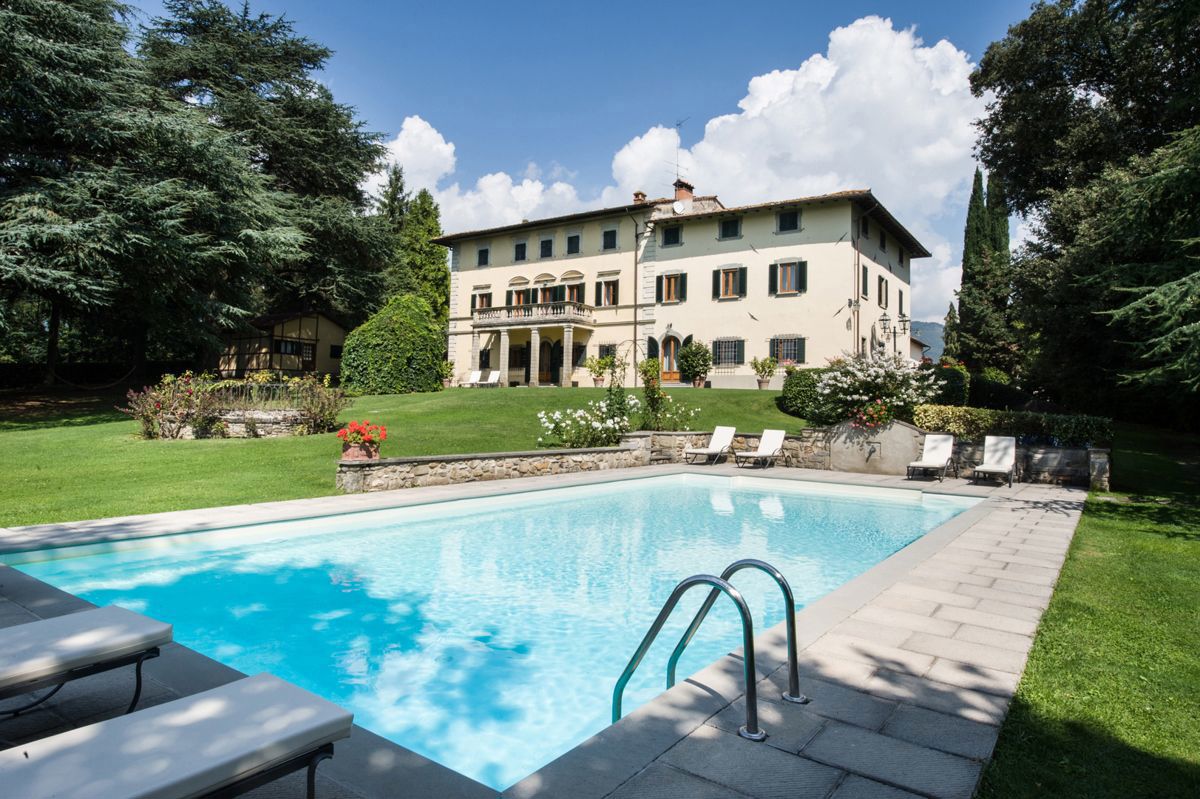 Villa in vendita a Vicchio, 30 locali, prezzo € 3.400.000 | PortaleAgenzieImmobiliari.it