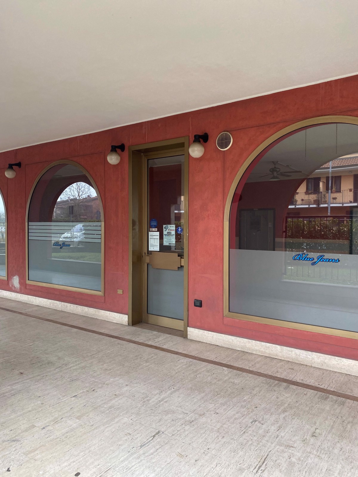 Negozio / Locale in vendita a Settimo Milanese, 1 locali, zona ignolo, prezzo € 160.000 | PortaleAgenzieImmobiliari.it