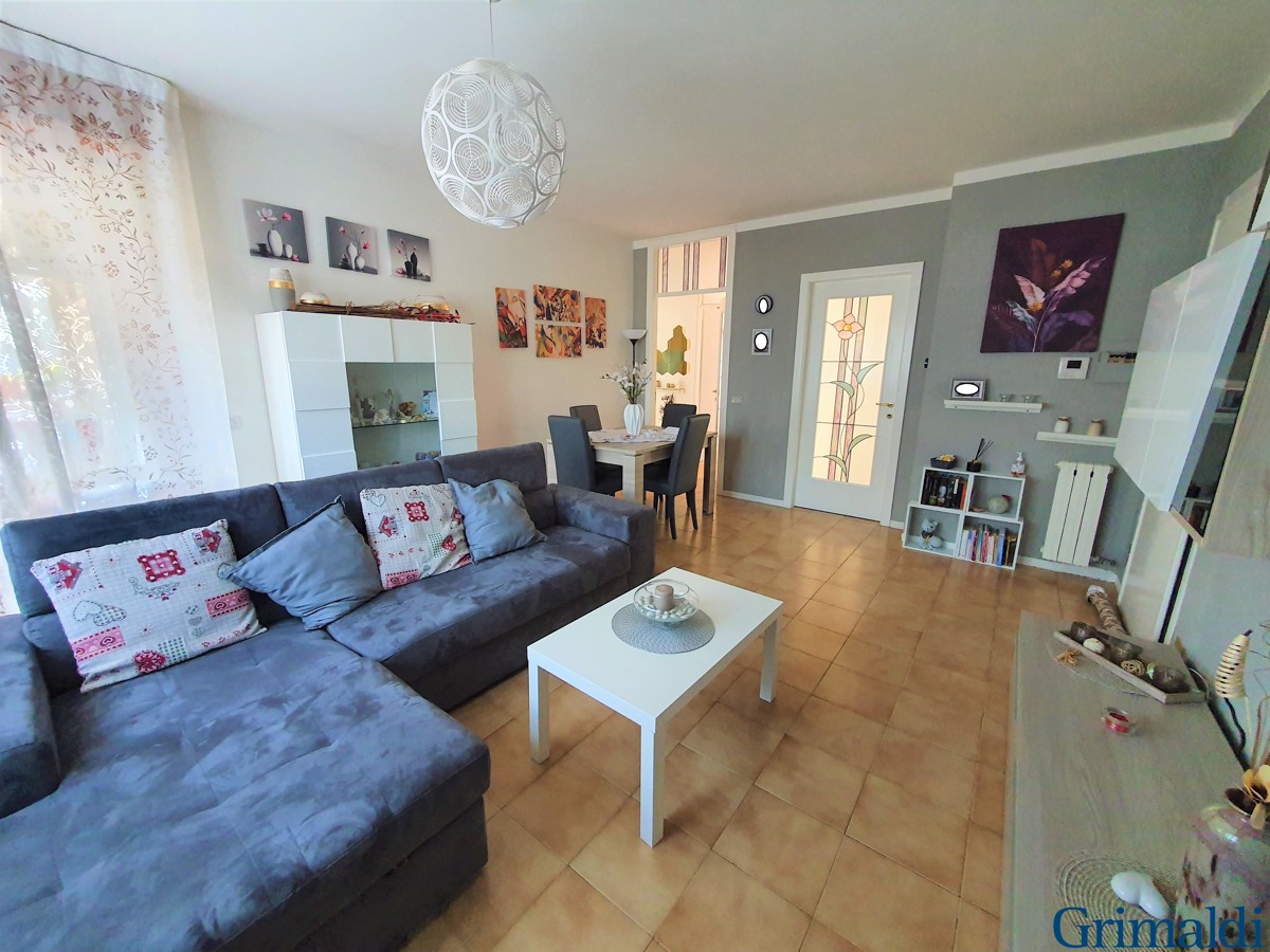 Appartamento in vendita a Ossona, 3 locali, prezzo € 137.000 | PortaleAgenzieImmobiliari.it