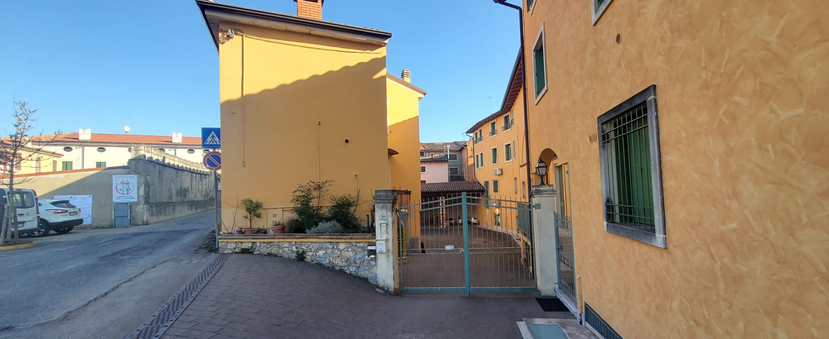 Rustico / Casale in vendita a San Pietro in Cariano, 5 locali, prezzo € 275.000 | PortaleAgenzieImmobiliari.it